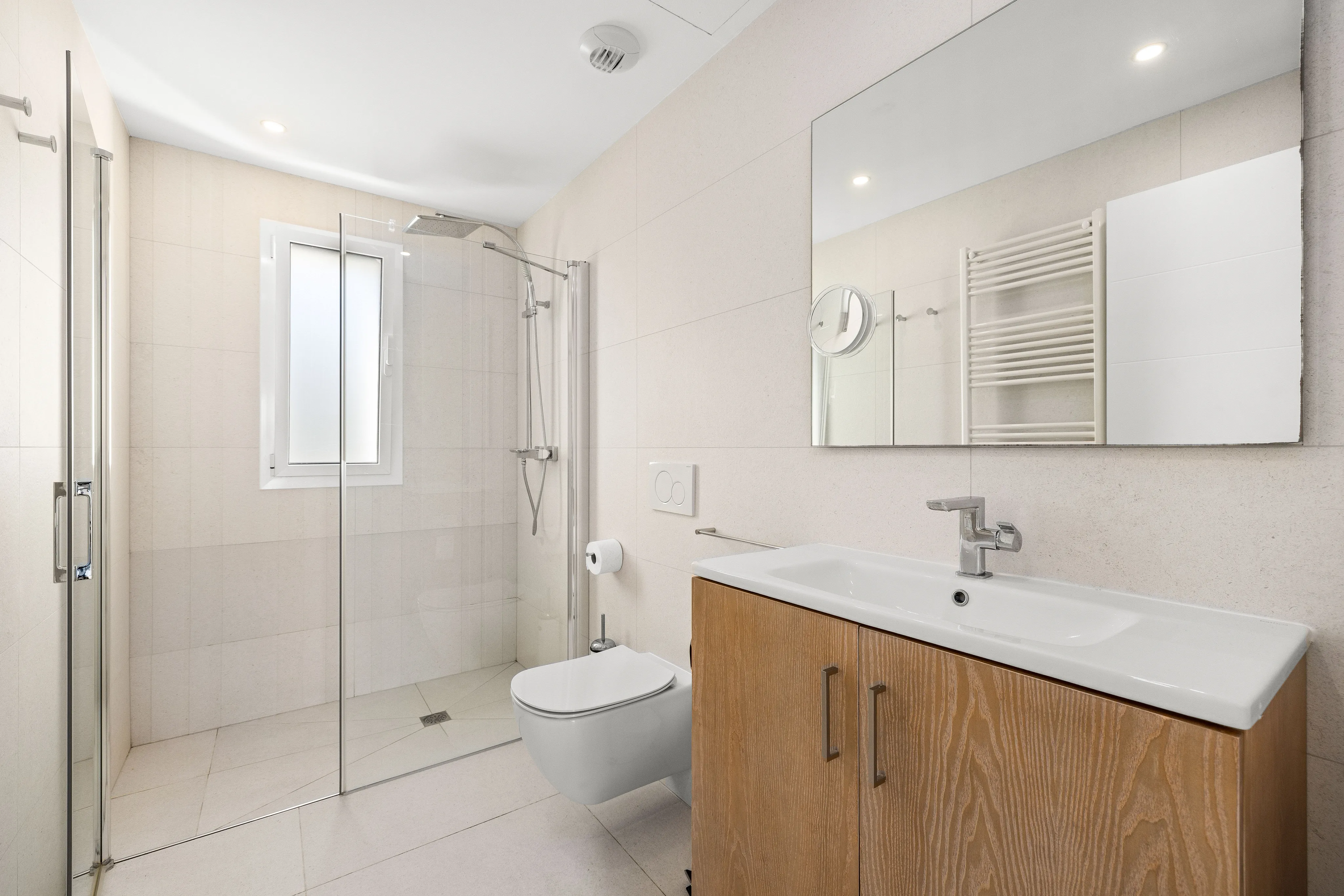 Ático con vistas al mar cerca de la playa con espectacular azotea-11