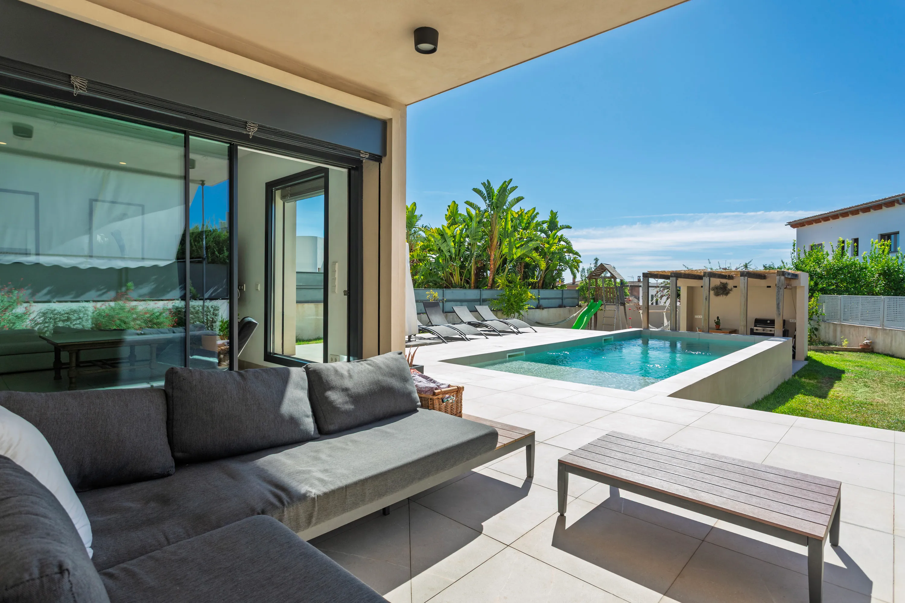 Impresionante villa familiar en una ubicación privilegiada-2