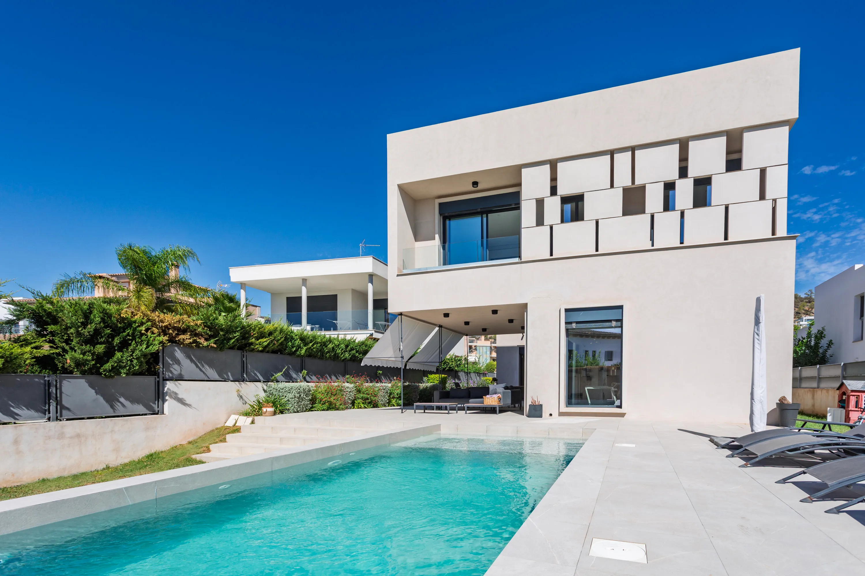 Impresionante villa familiar en una ubicación privilegiada-3