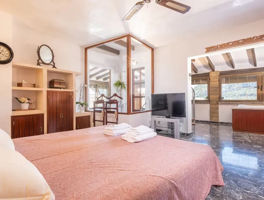 "CASA MARIA'. Verhuur op lange termijn. Pollensa-18