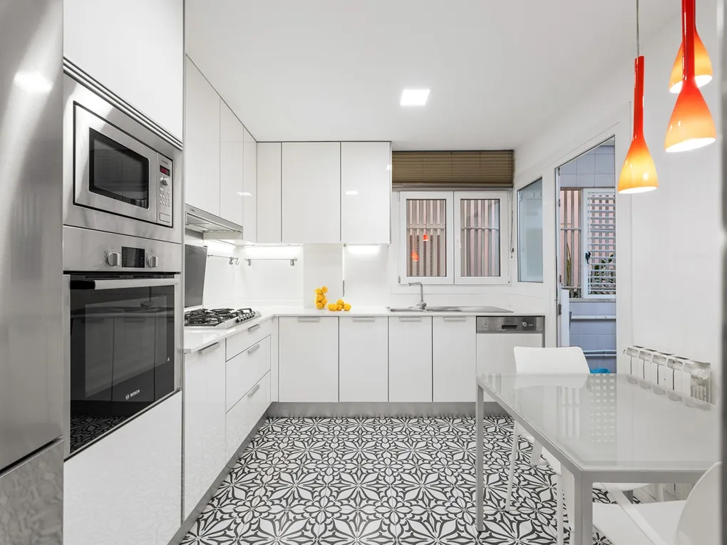 Elegant lejlighed med to parkeringspladser nær katedralen-4