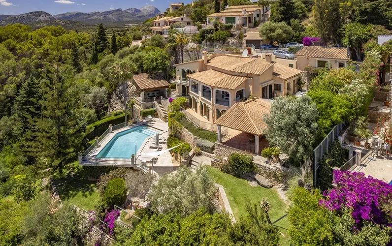 Lujosa i espaciosa casa amb vistes panoràmiques en venda, Port Pollensa