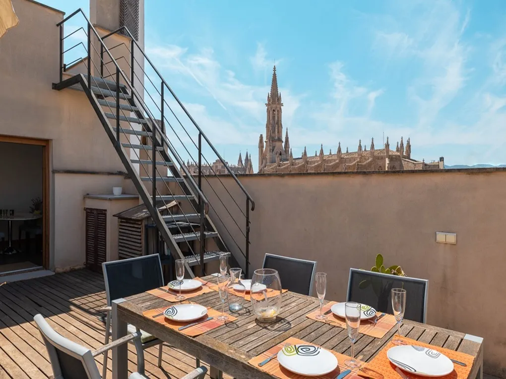 Penthouse i hjertet af Palma med fantastiske terrasser, elevator og garage-13