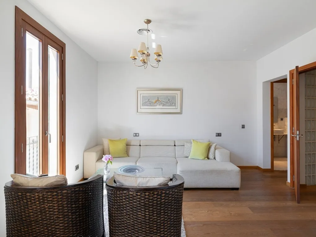 Penthouse i hjertet af Palma med fantastiske terrasser, elevator og garage-5