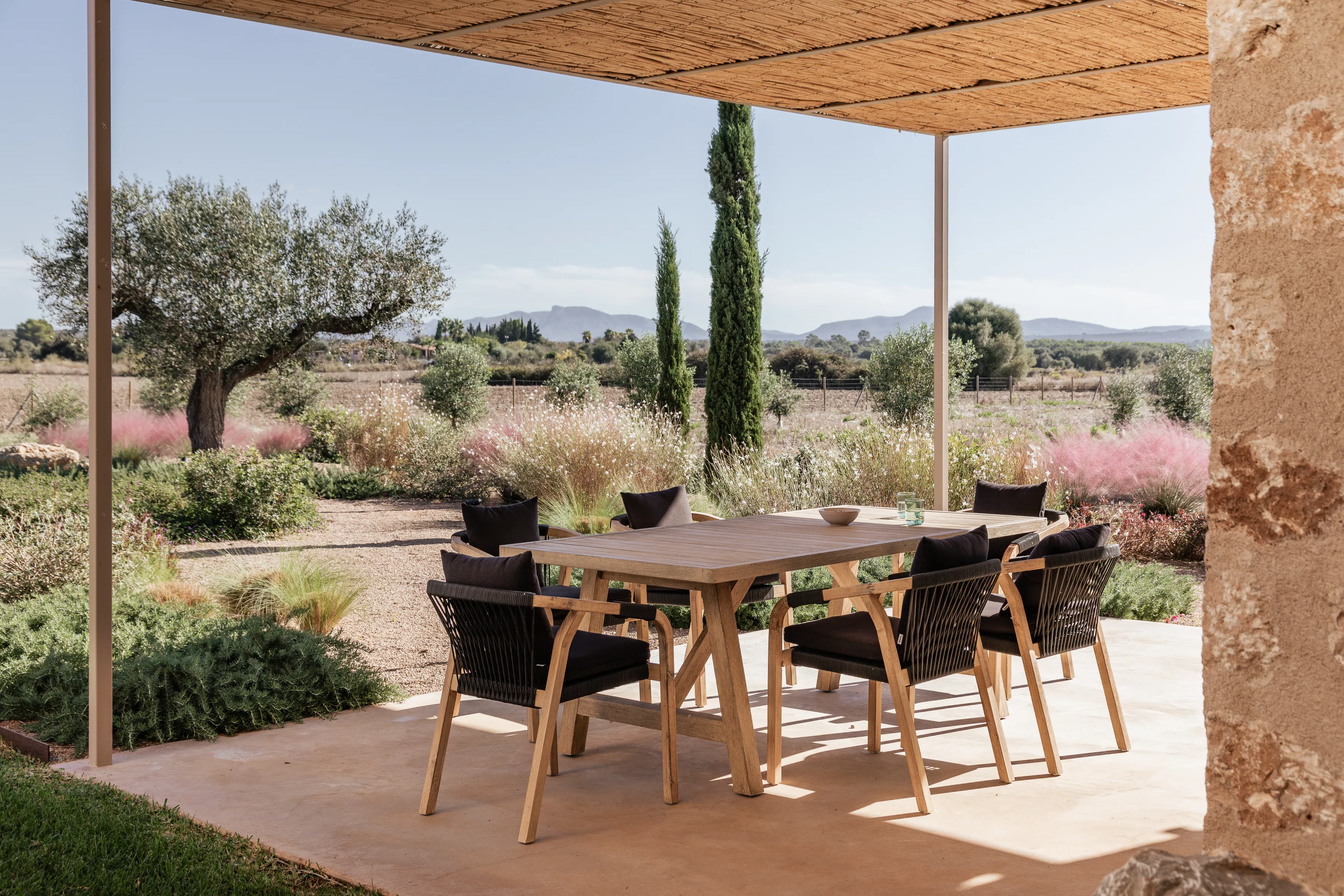 Lo stile di vita mediterraneo incontra l'eleganza moderna: una finca da sogno in una posizione tranquilla a Maria de la Salut.-8
