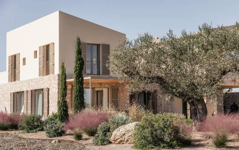 Mediterranean vibe meets modern elegance – A dream finca in a peaceful location in Maria de la Salut