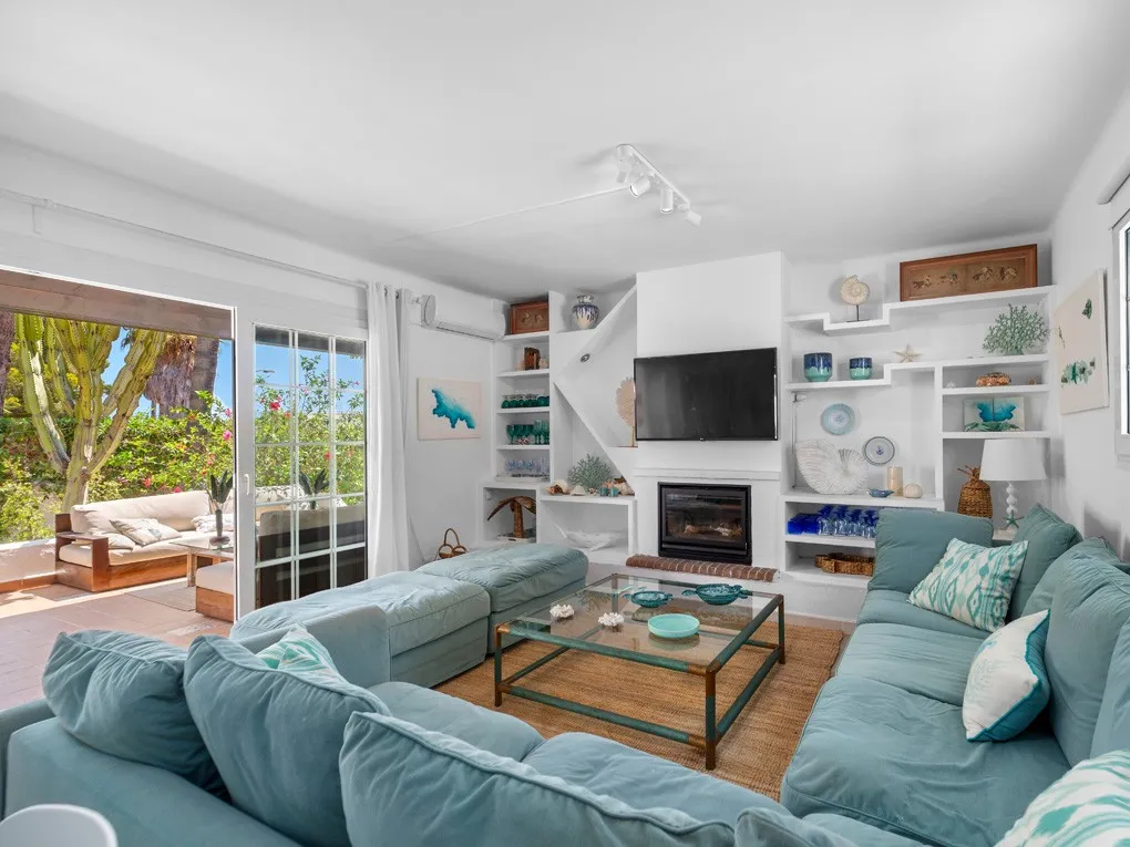 En families drømmehus nær stranden med privat pool-3