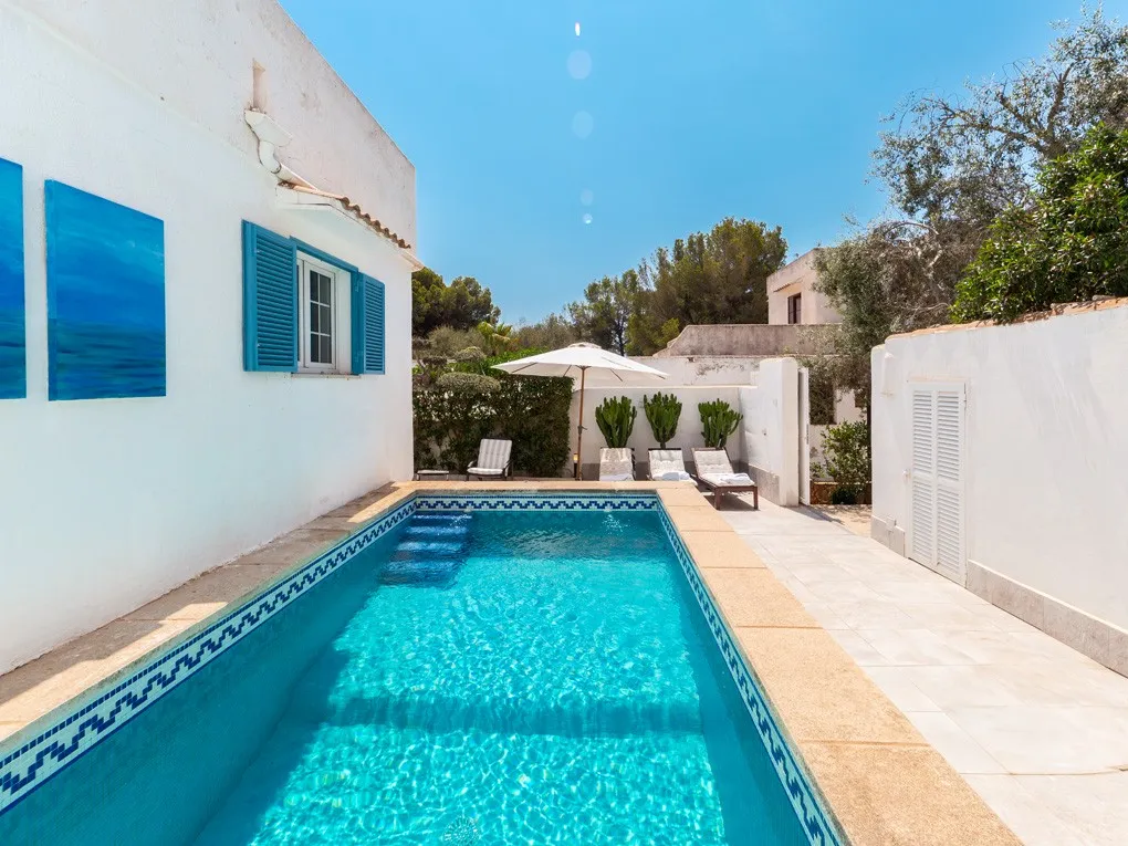 En families drømmehus nær stranden med privat pool-23