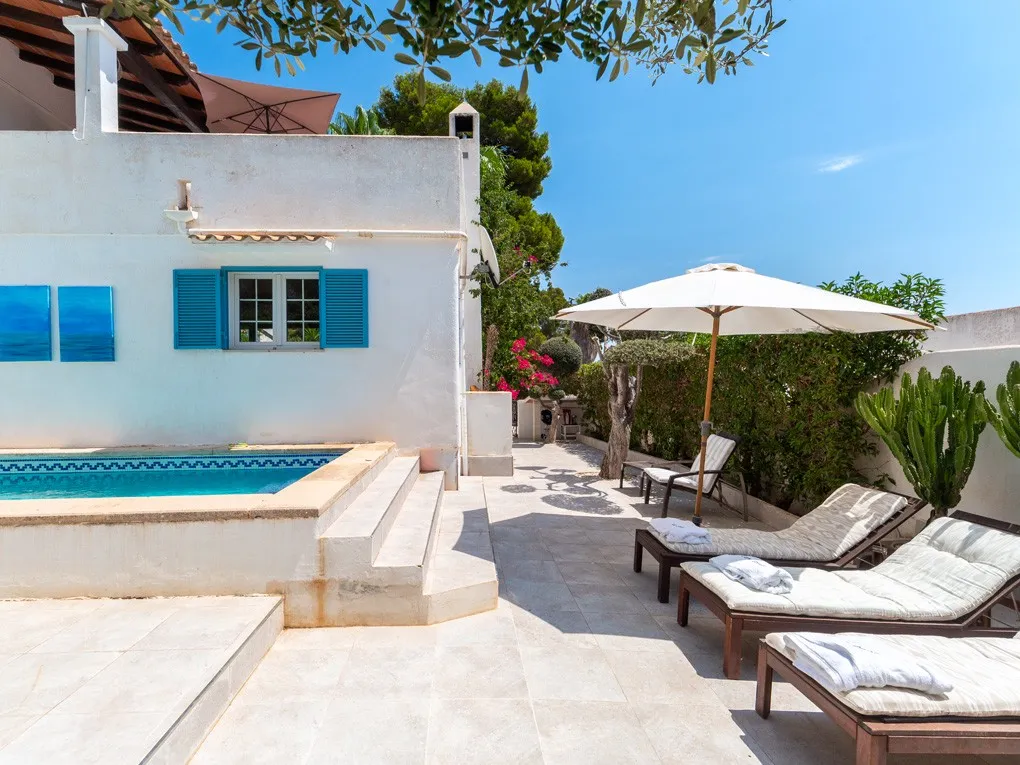 En families drømmehus nær stranden med privat pool-22