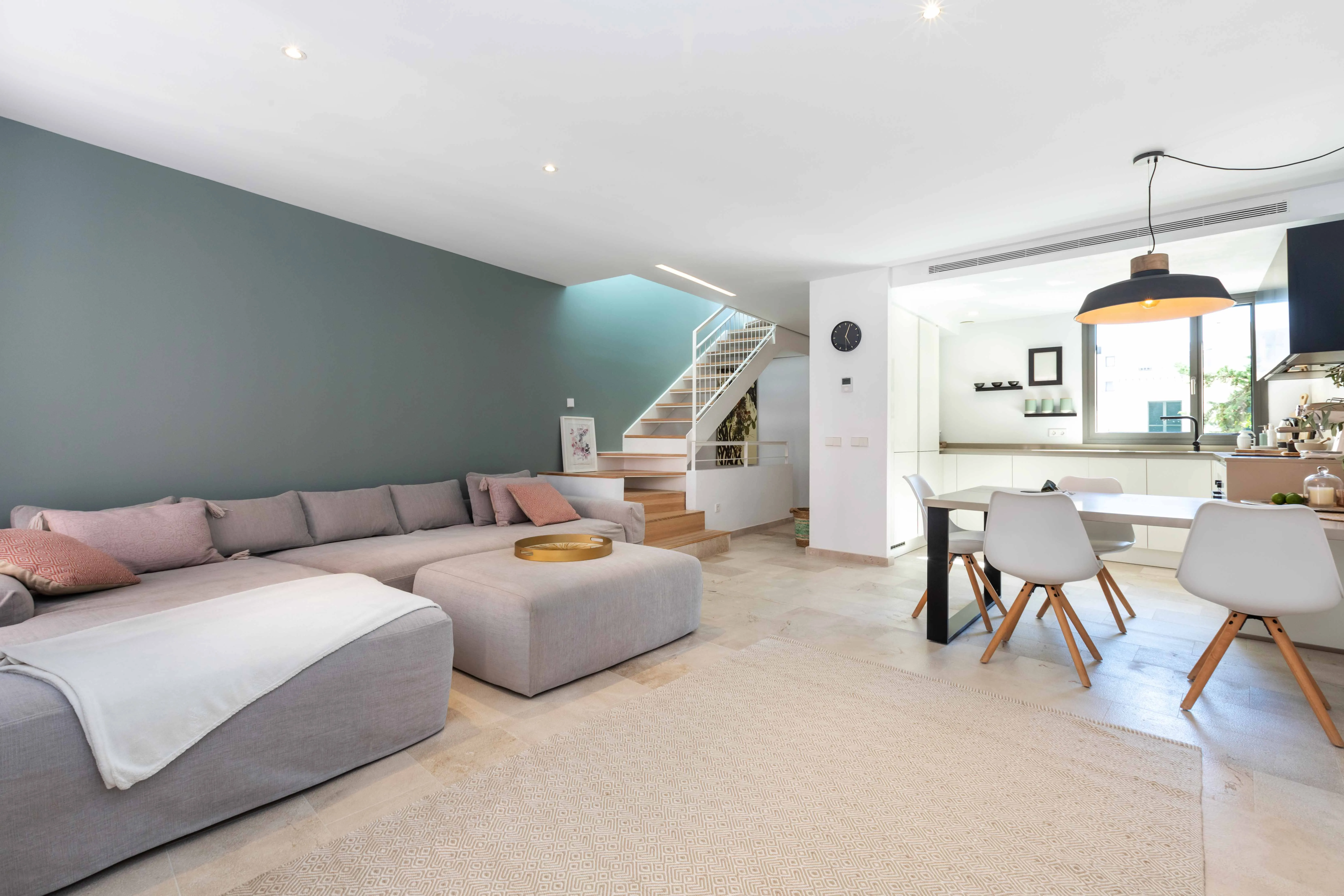 Modern newly built townhouse available in summer-3