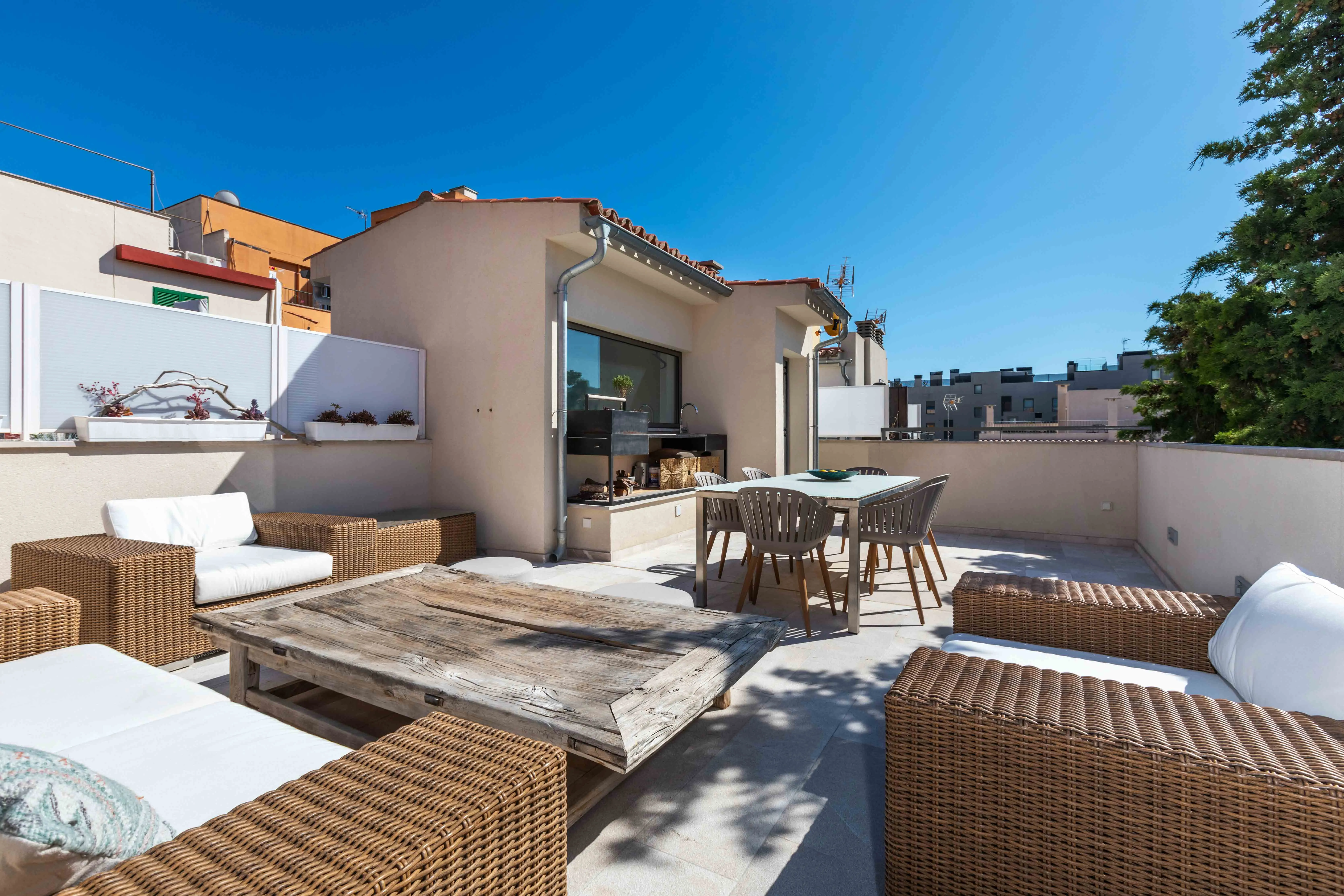 Modern newly built townhouse available in summer-1