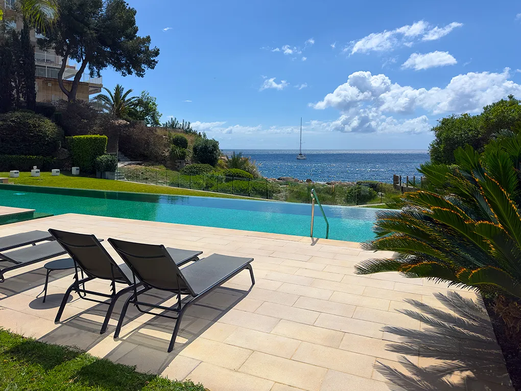 Luxueus appartement met uitzicht op zee-11