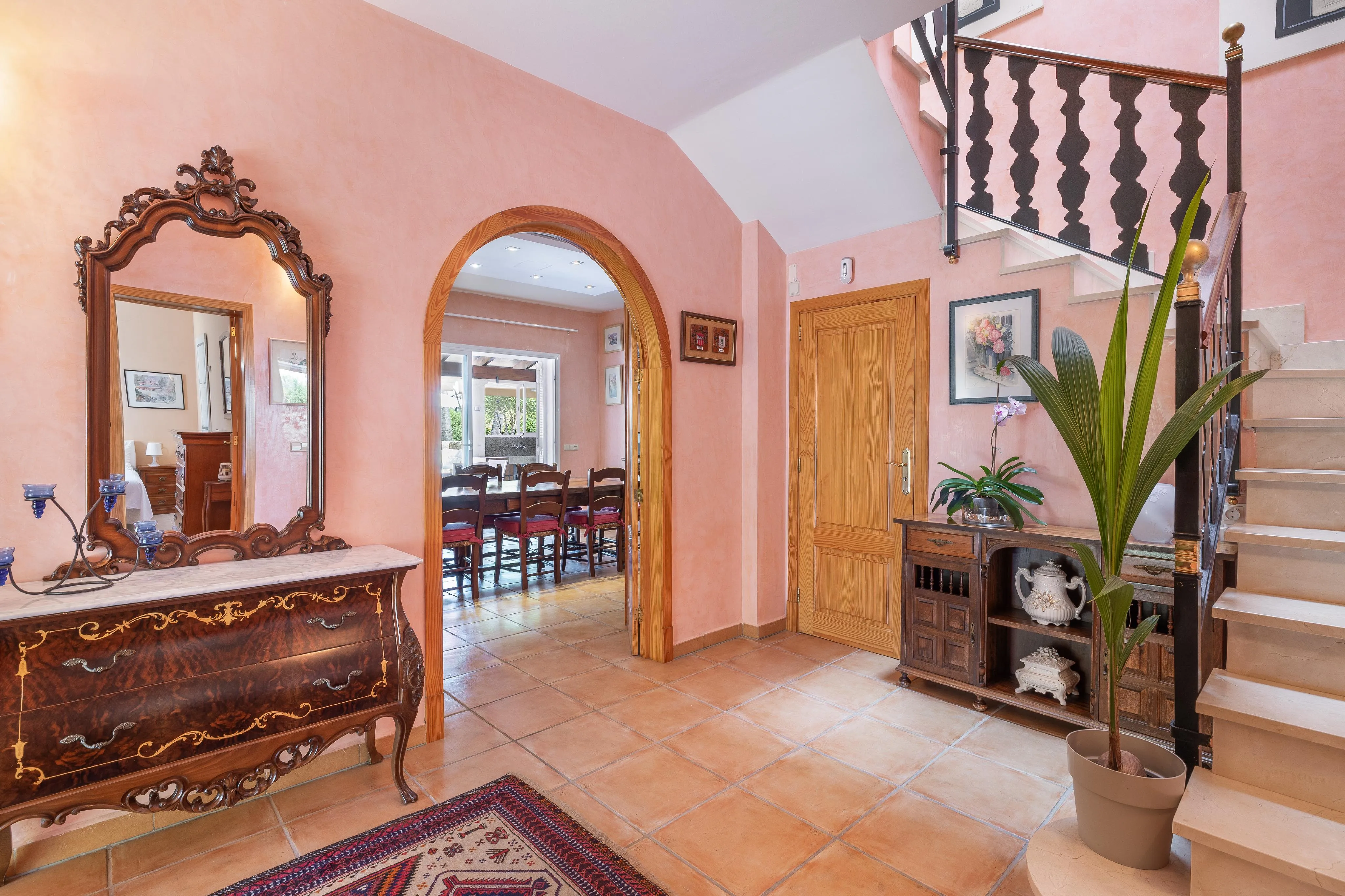 Comfortable family home in a quiet area-5