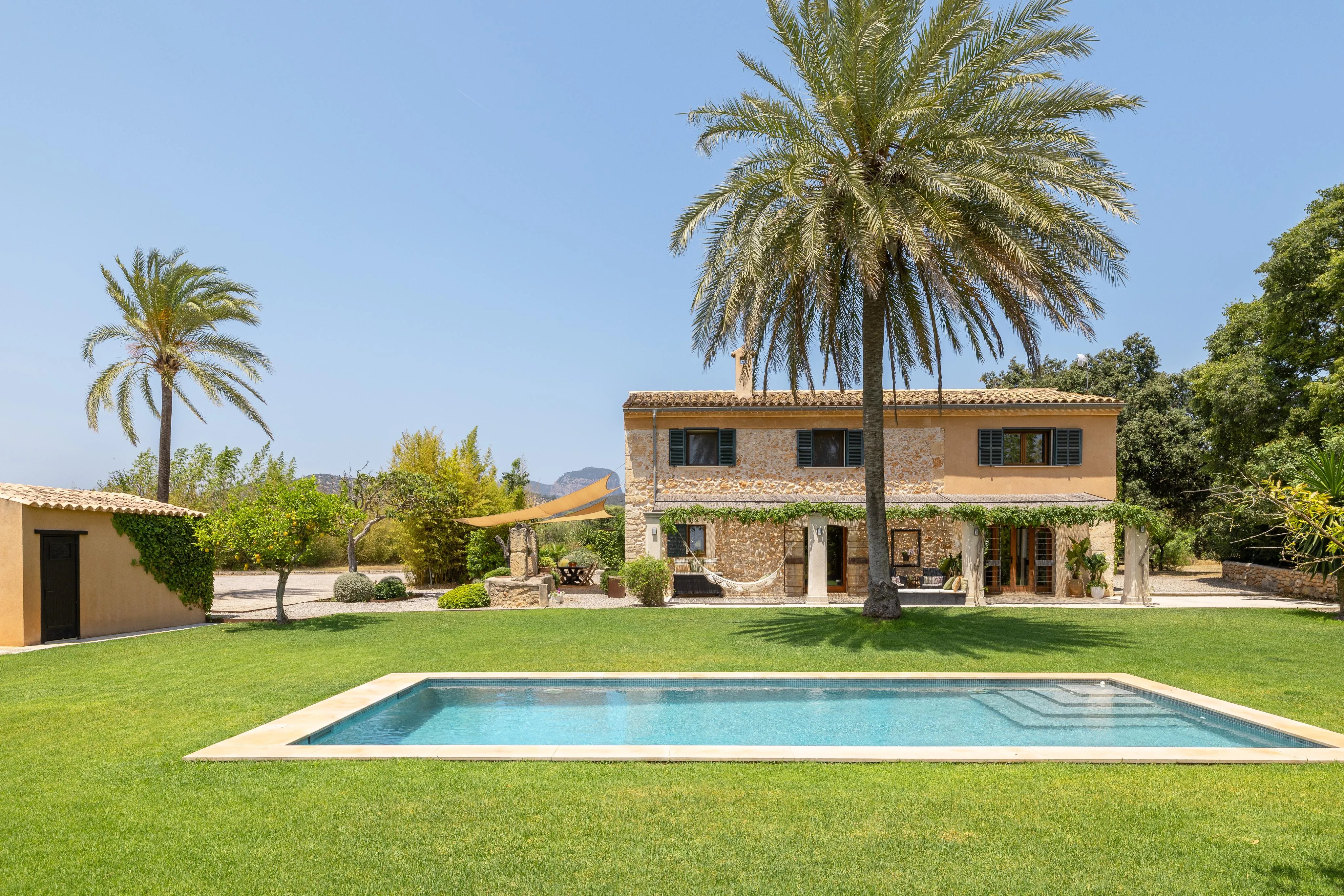 Country house with holiday rental licence in Binissalem-1