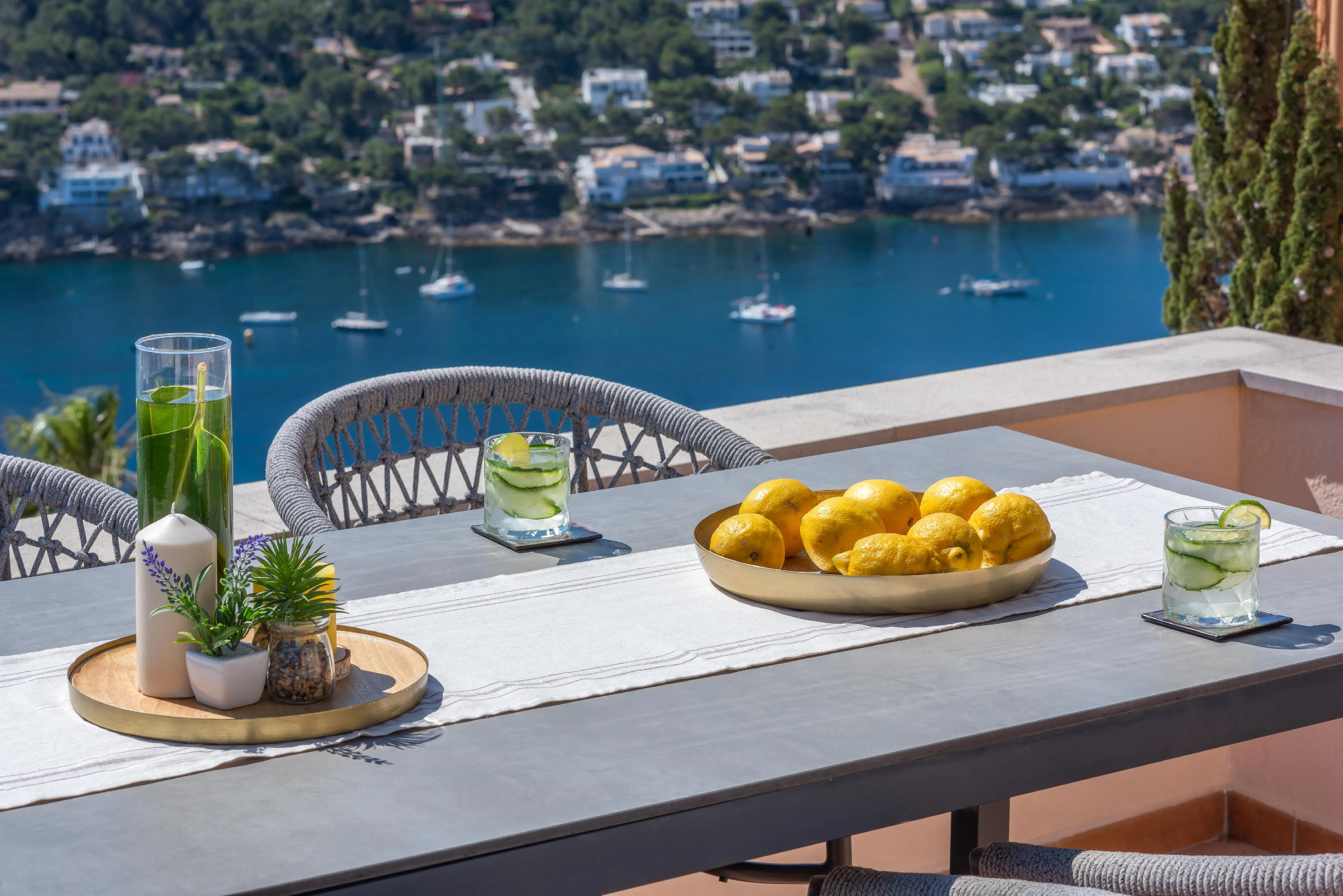 Mediterranean penthouse with harbour views-28