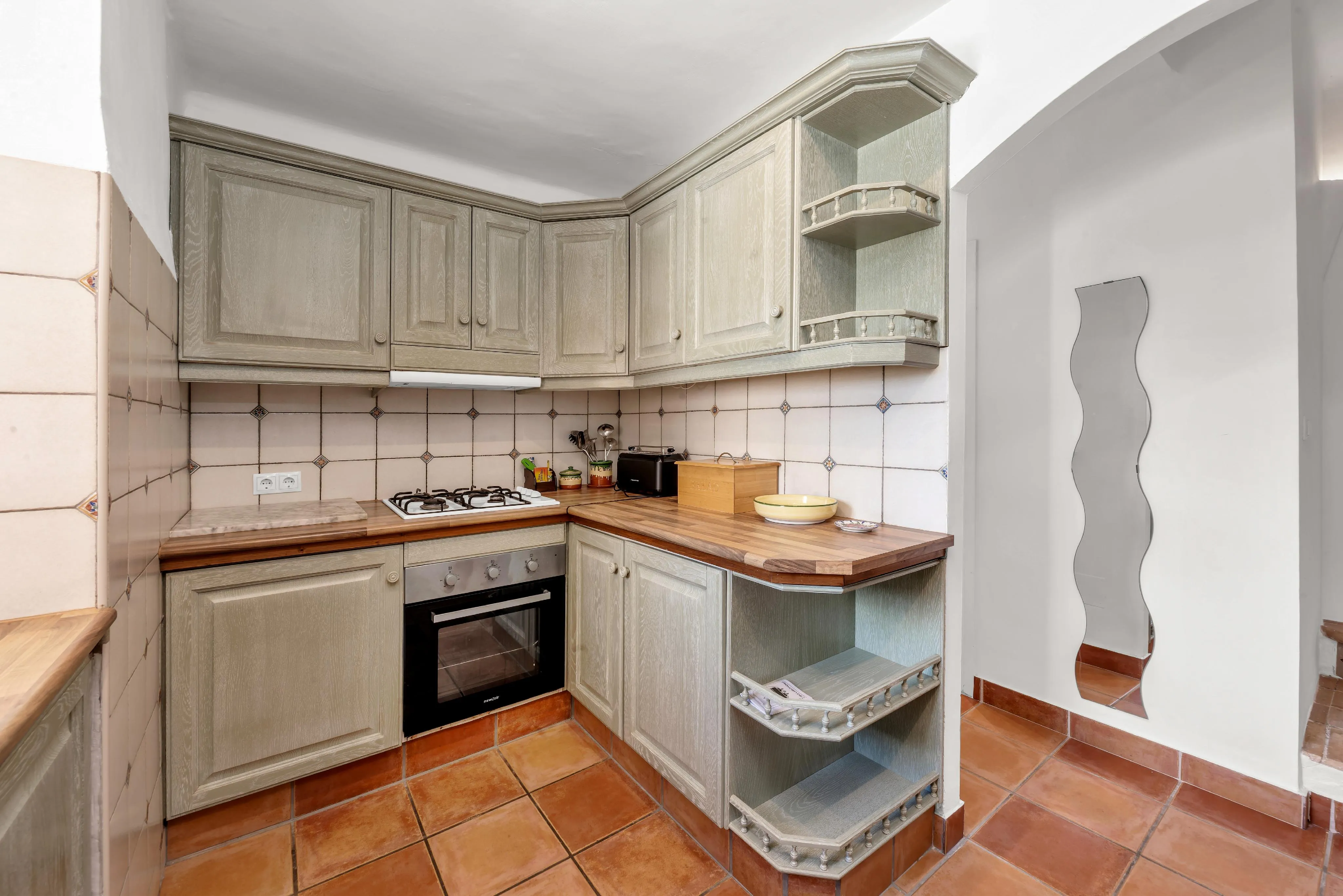 Śródziemnomorski penthouse z widokiem na port-4