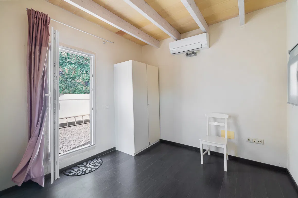 Stylish penthouse with spacious terraces in the heart of the Old Town-19