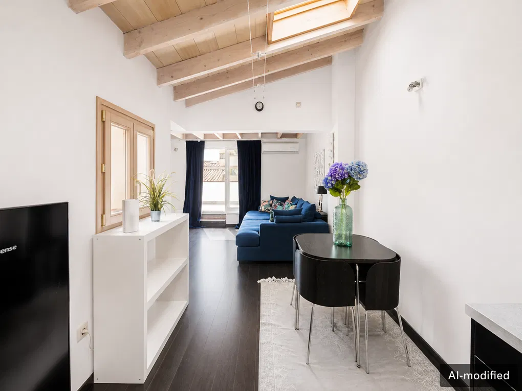 Stylish penthouse with spacious terraces in the heart of the Old Town-9