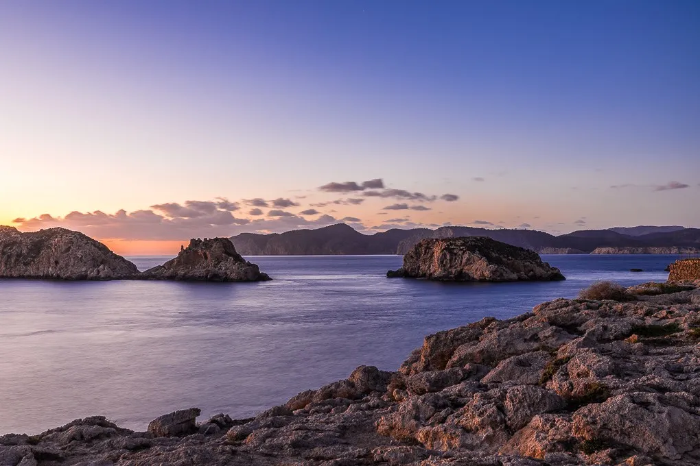 Mediterranean Villa with Guest House-19