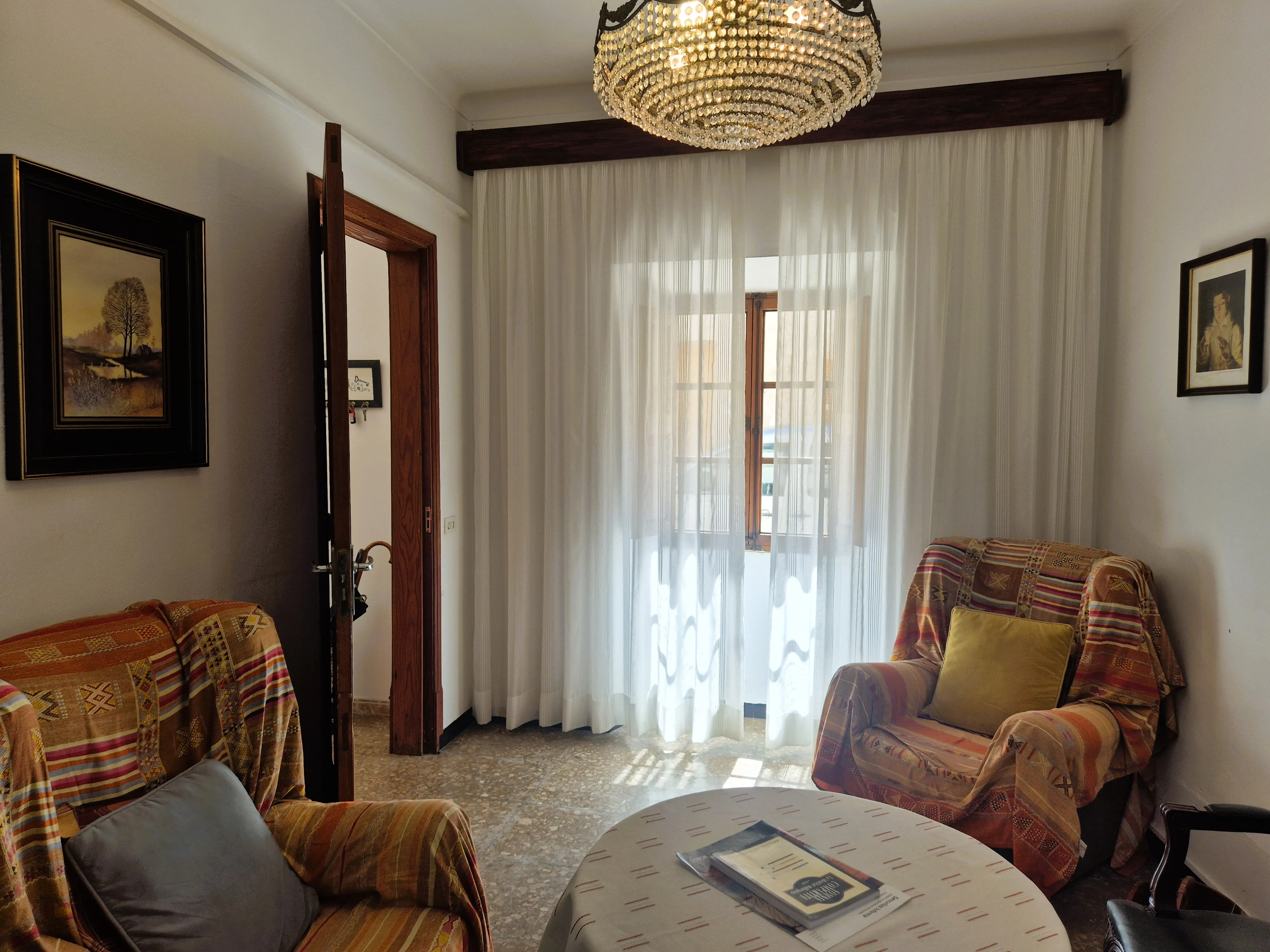 Àmplia casa de poble amb pati interior a Sencelles-8