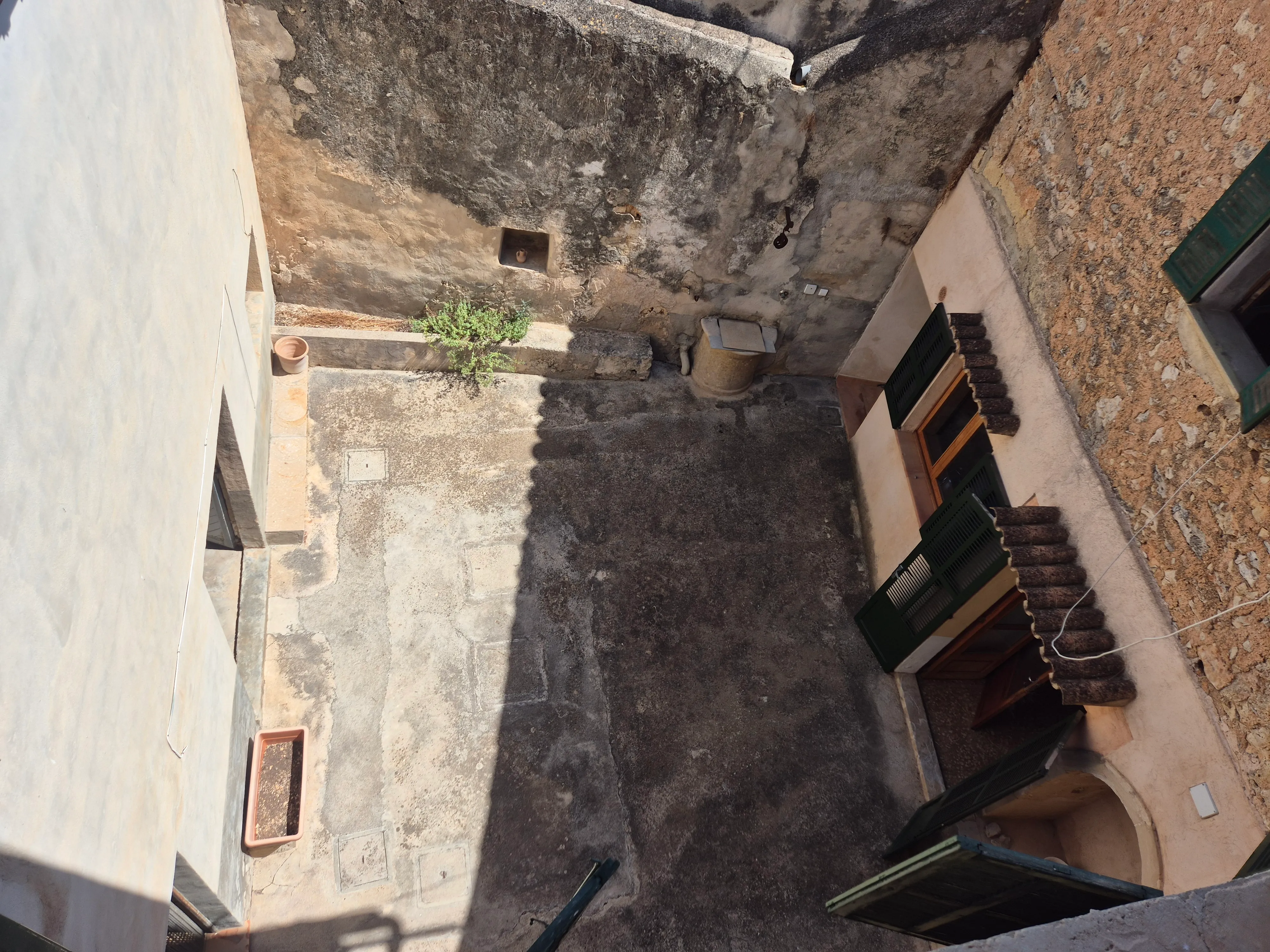 Àmplia casa de poble amb pati interior a Sencelles-18