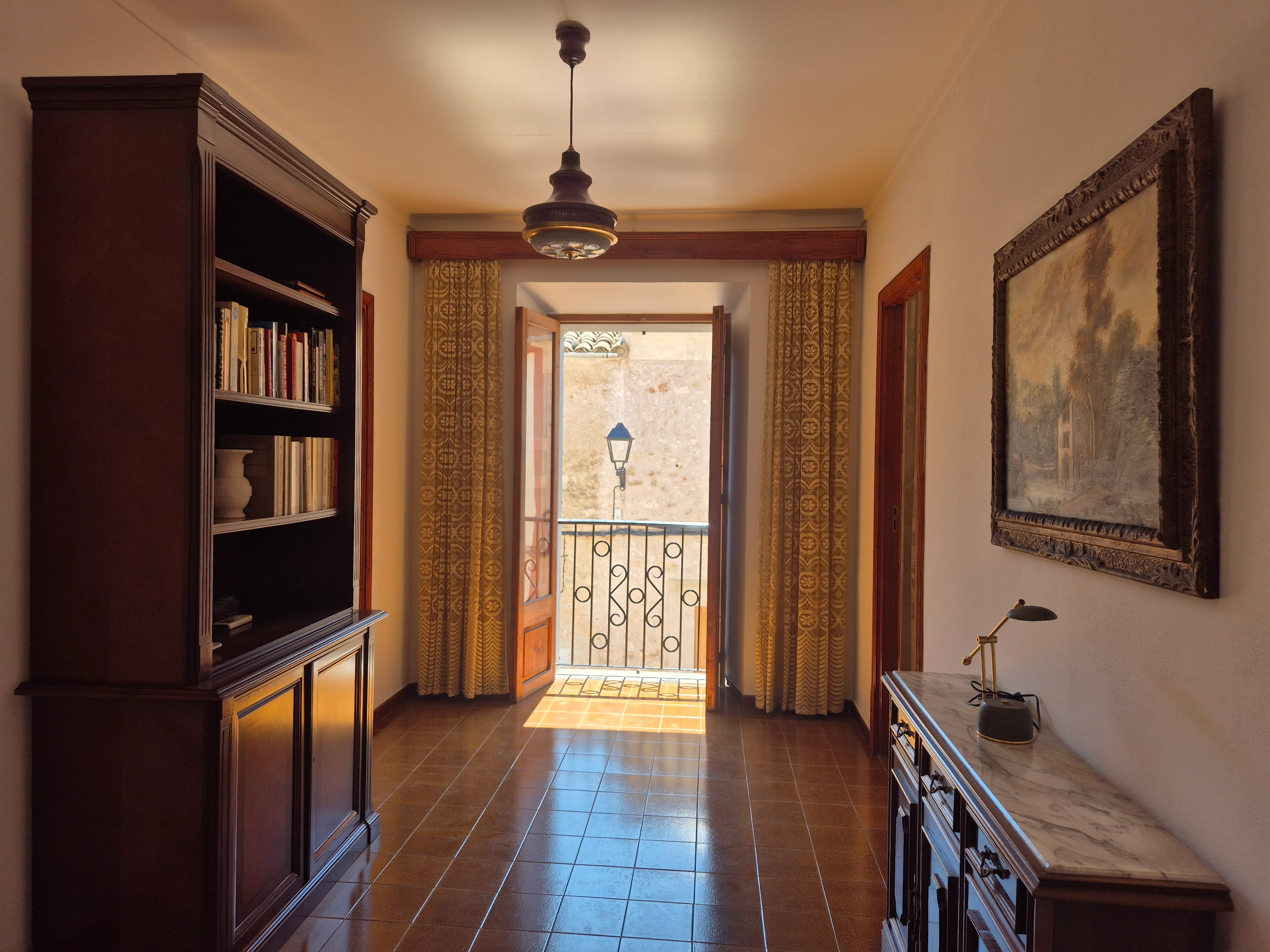 Àmplia casa de poble amb pati interior a Sencelles-6