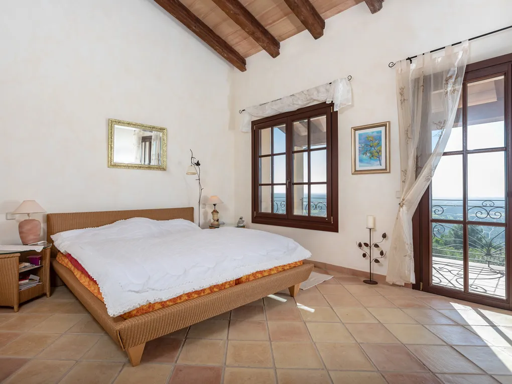 Mediterrane Villa mit Panoramablick nahe Palma-9