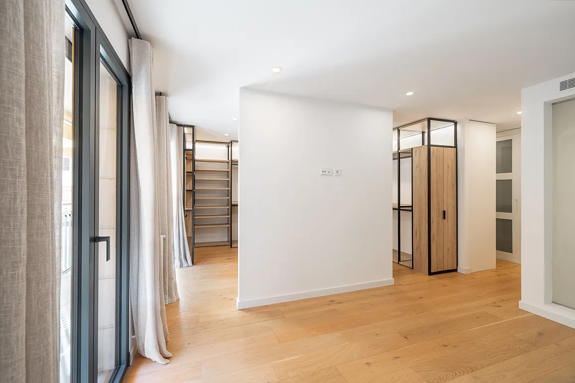 Apartament modern i renovat, moblat amb equipament d'alta qualitat-6