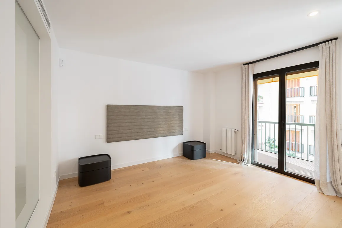 Apartament modern i renovat, moblat amb equipament d'alta qualitat-5
