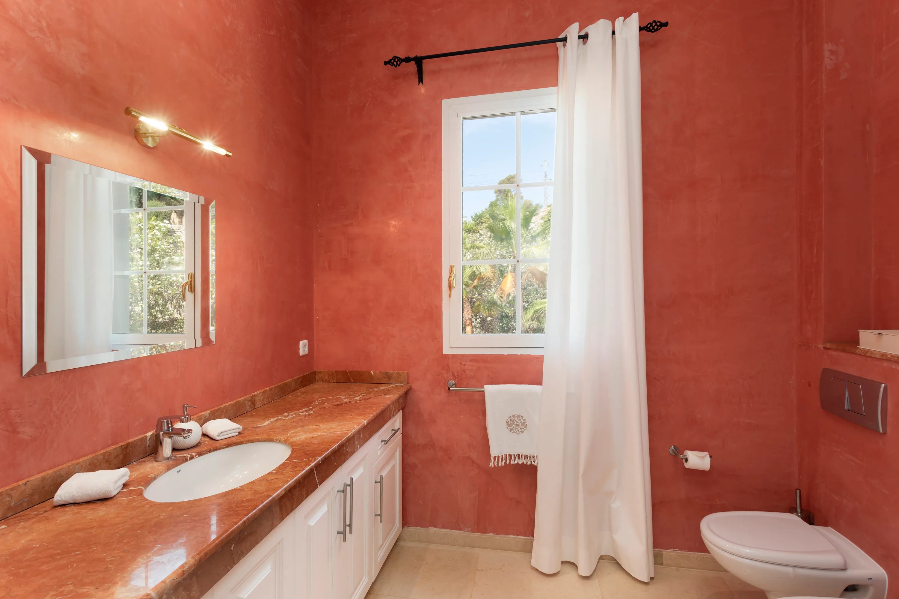 Großzügige Villa mit Ferienvermietungslizenz in exklusiver Lage von Son Vida-18