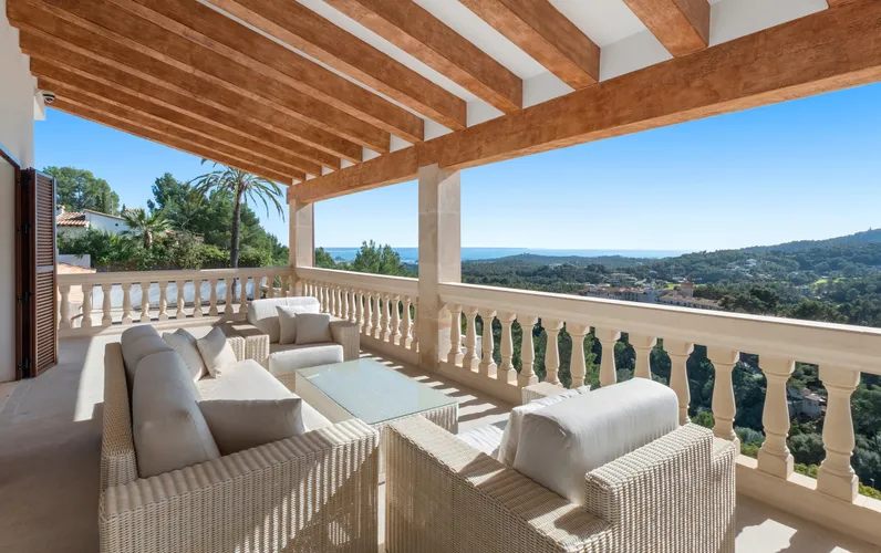 Exquisite stone-faced villa with panoramic sea views in Son Vida