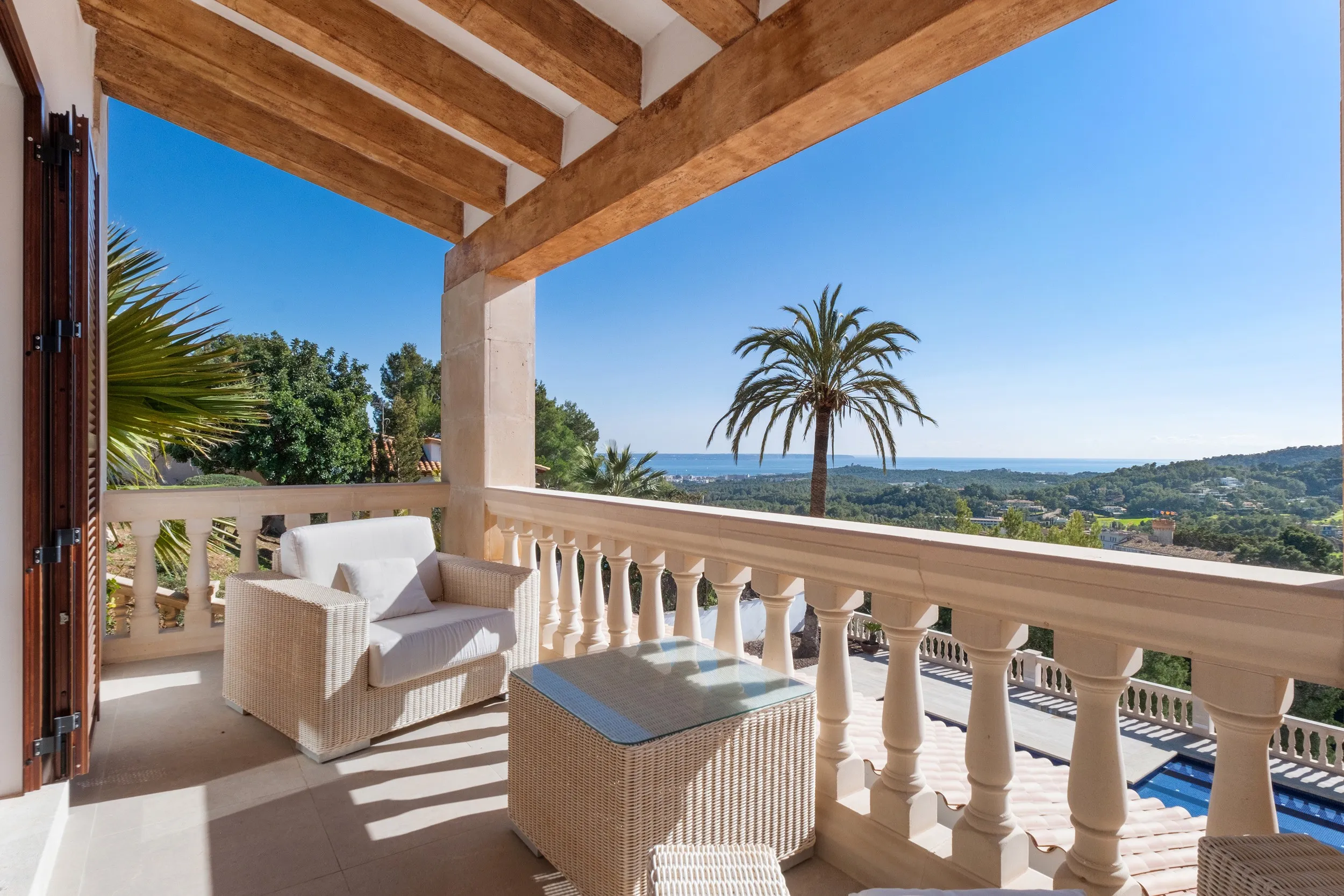 Exquisite stone-faced villa with panoramic sea views in Son Vida-10