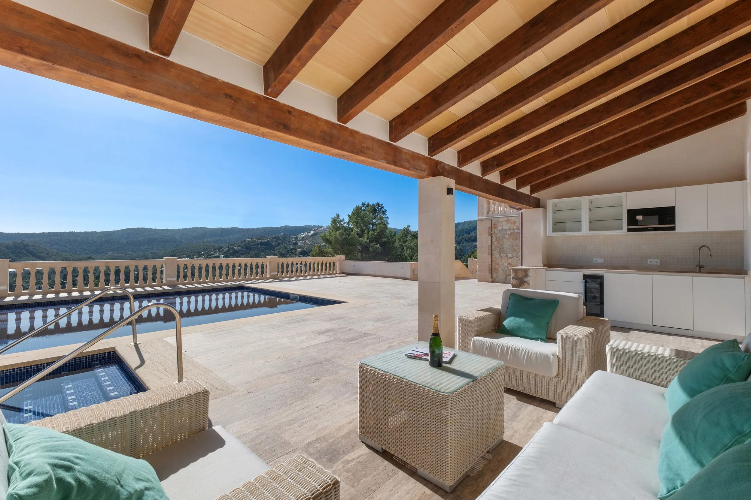 Exquisite stone-faced villa with panoramic sea views in Son Vida-14