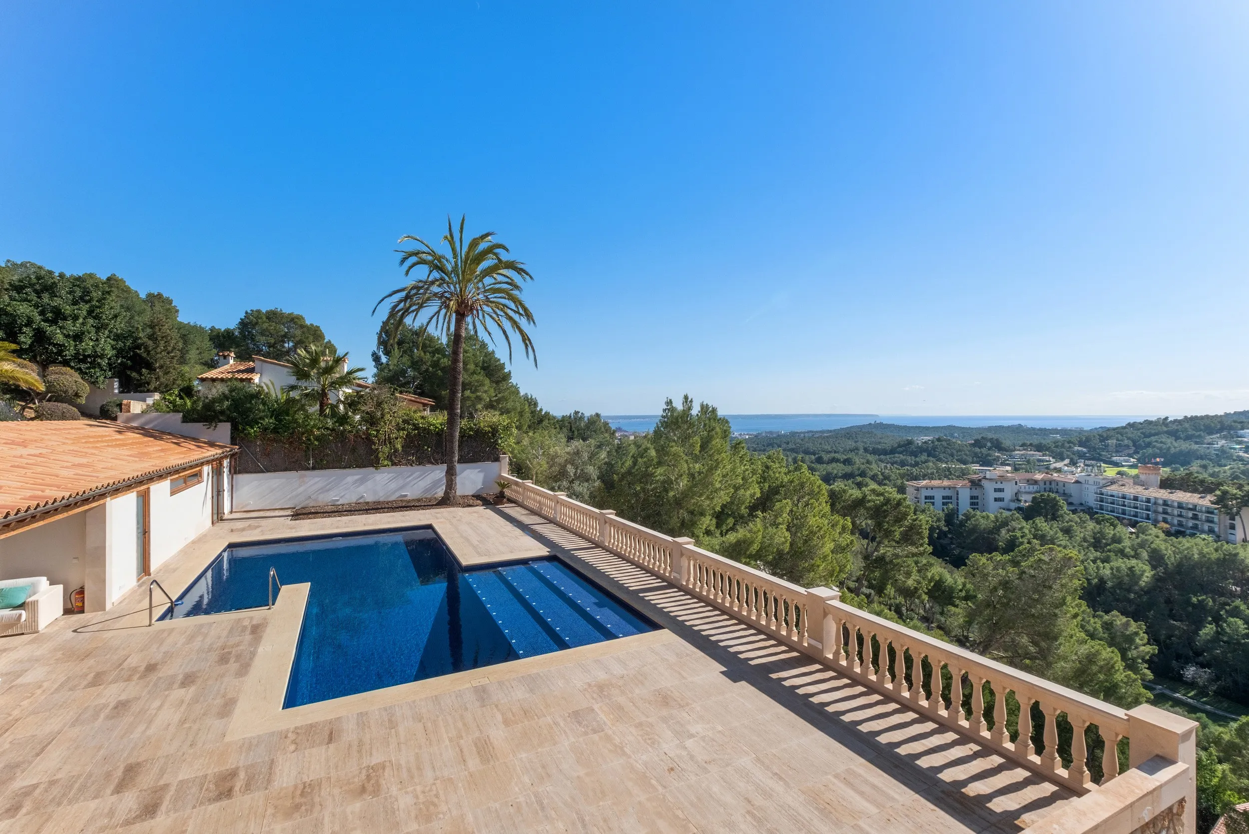 Exquisite stone-faced villa with panoramic sea views in Son Vida-15