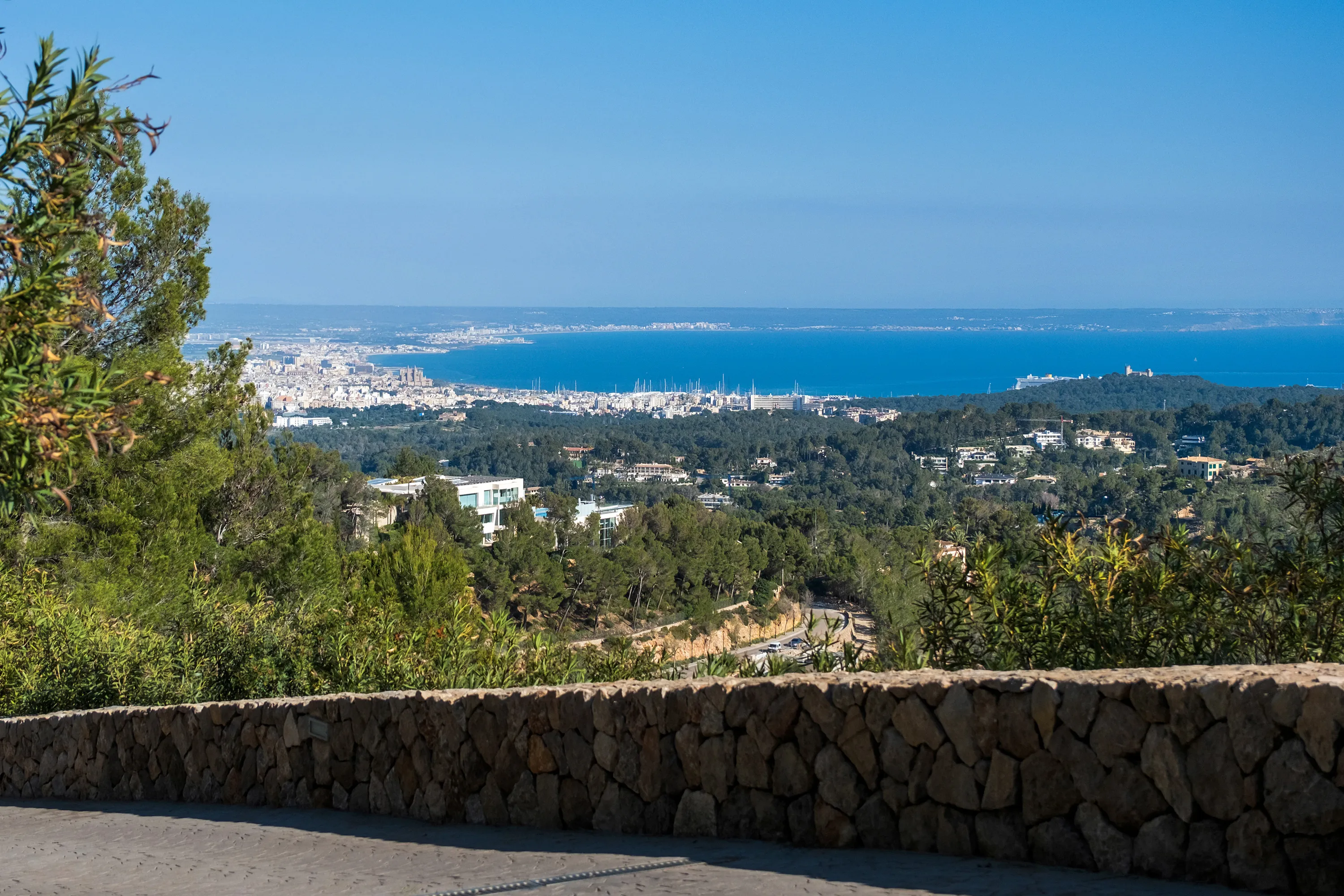 Villa with Spectacular Sea Views in Son Vida – With Renovation Project-15