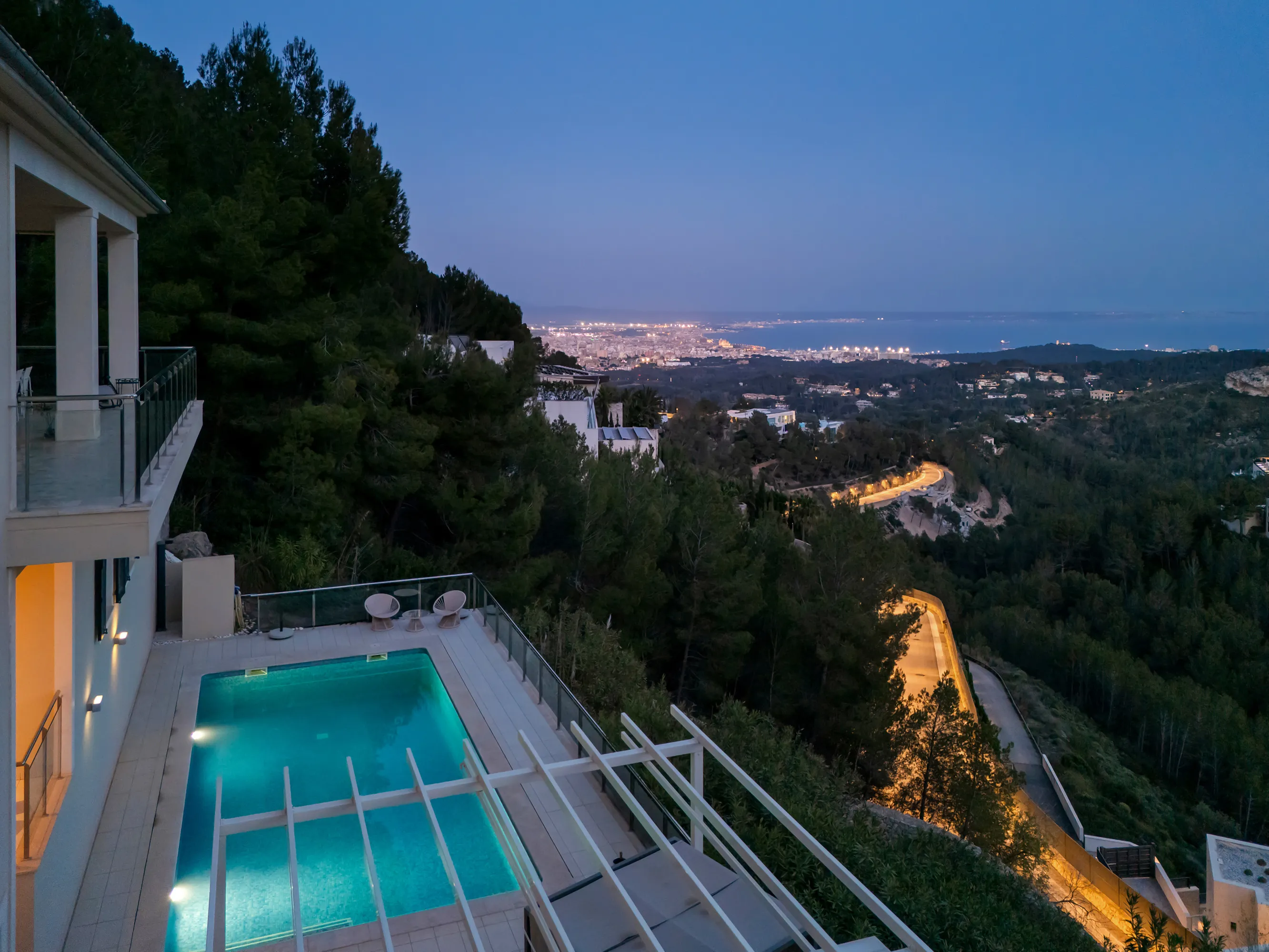 Villa con espectaculares vistas al mar en Son Vida – con proyecto de reforma-16