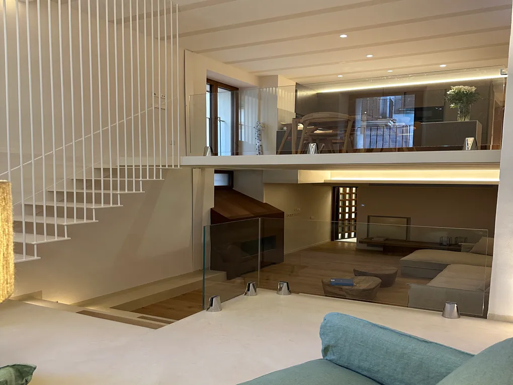 Appartement moderne en duplex au rez-de-chaussée dans une maison de maître rénovée-3