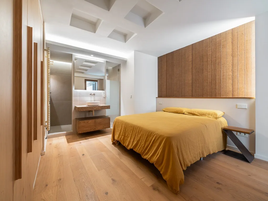 Moderne duplex i stueetagen i en renoveret herregård-12