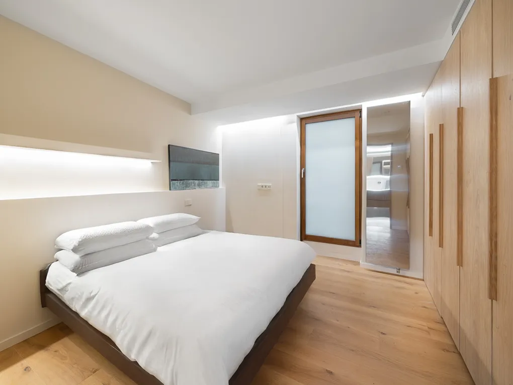 Moderne duplex i stueetagen i en renoveret herregård-11