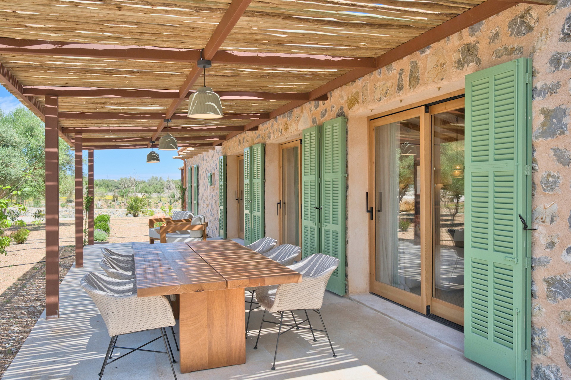 Finca design prête à emménager avec piscine et vue panoramique