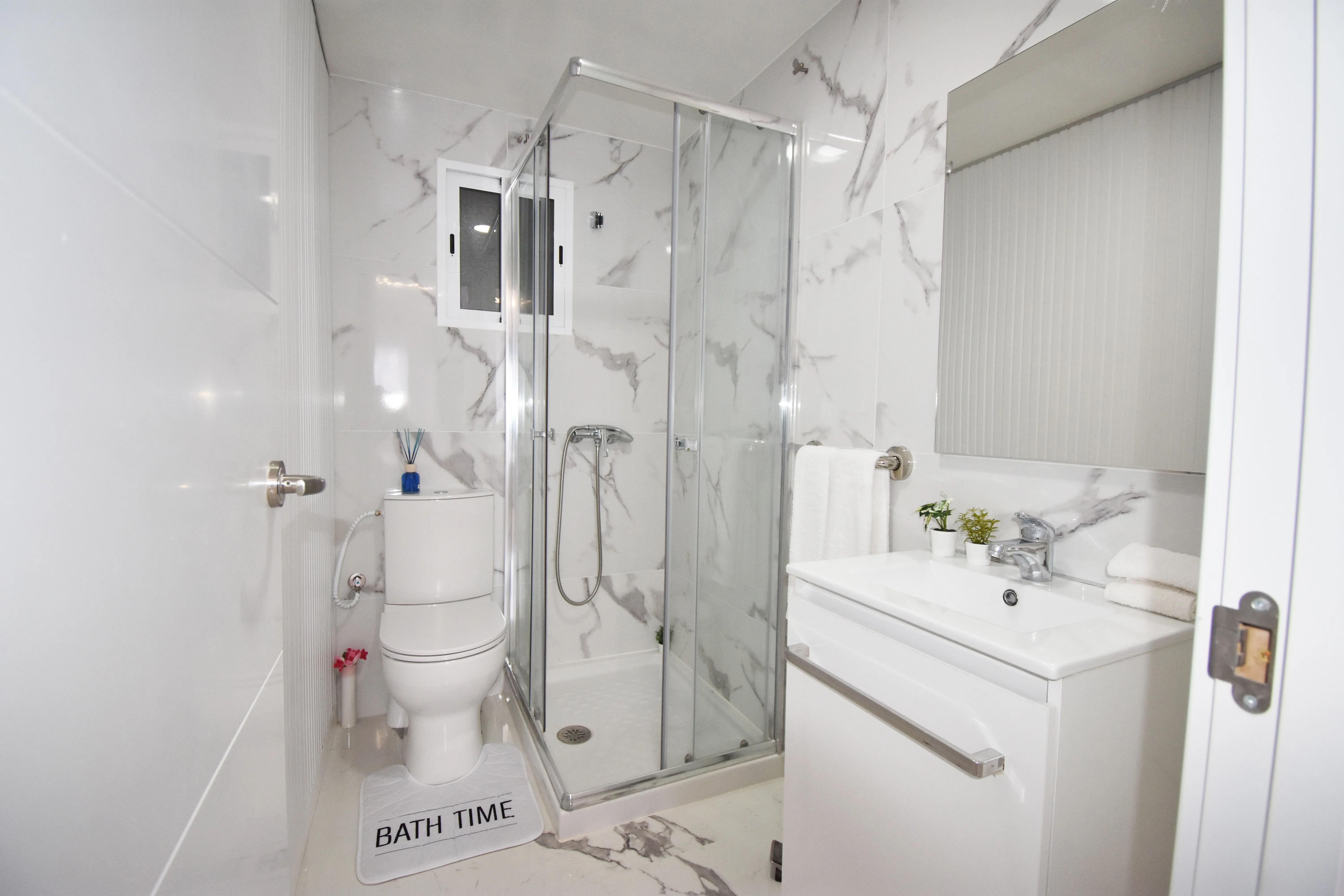 Apartament close to the port and the beach of S'Arenal-9