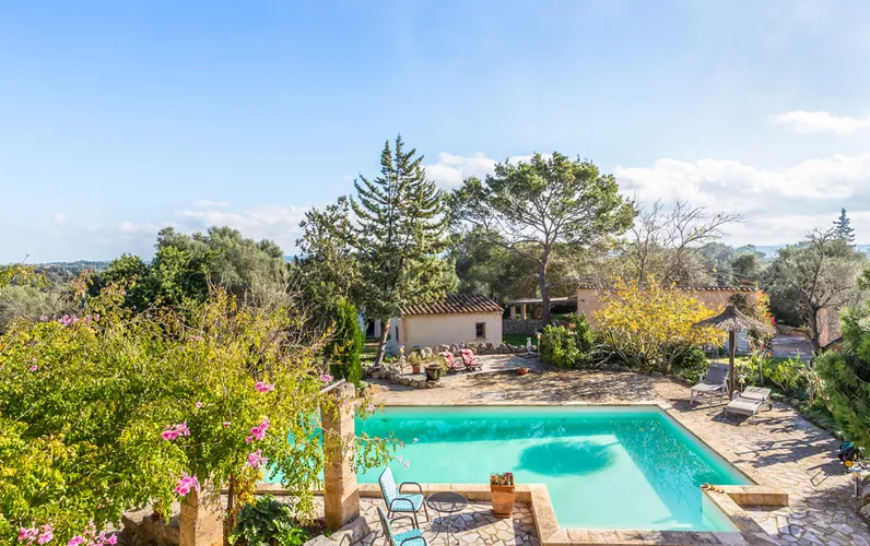 Historic 16th-Century Finca near Inca