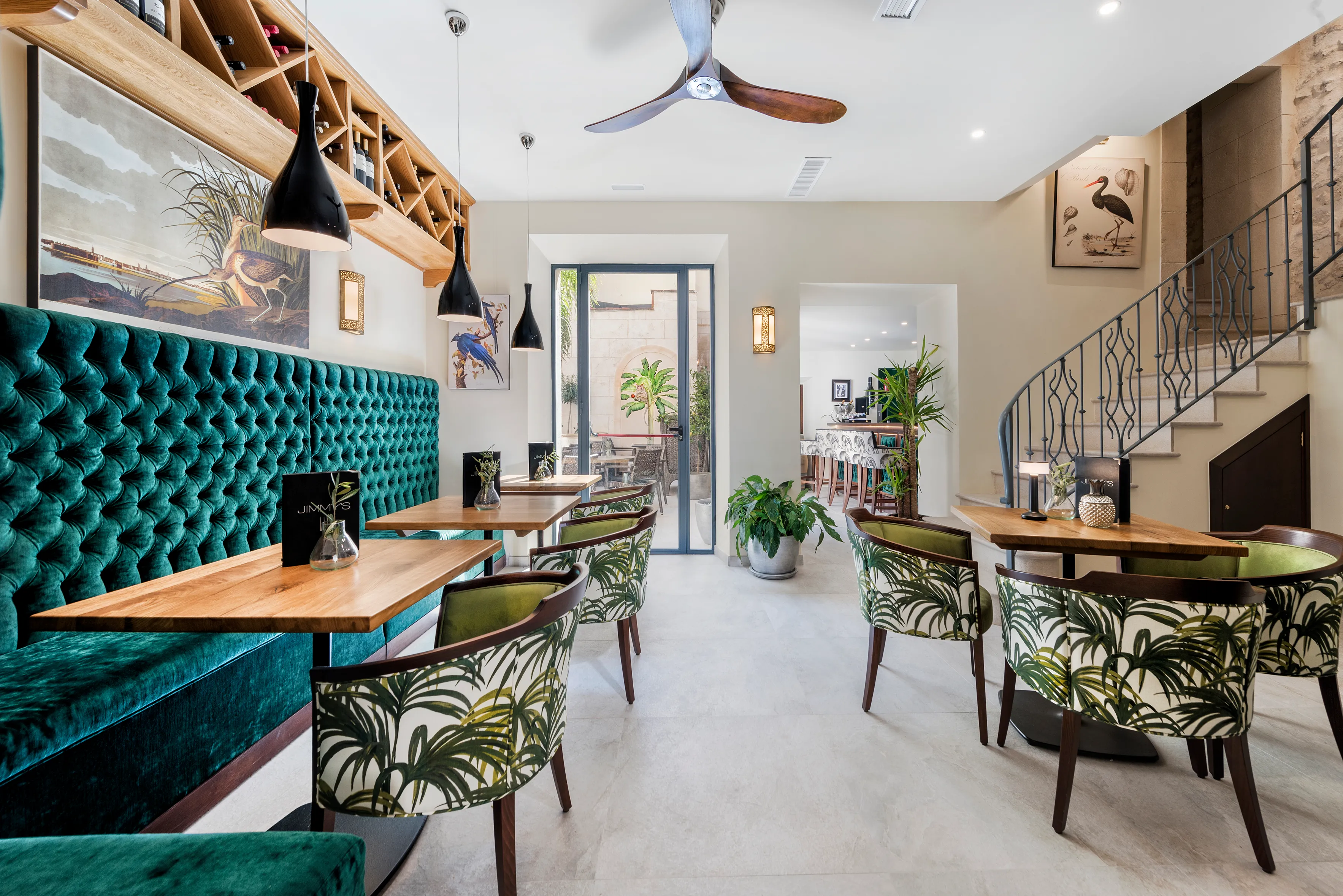 Imponerende rækkehus i hjertet af Pollensa - luksusliv og investeringspotentiale!-1