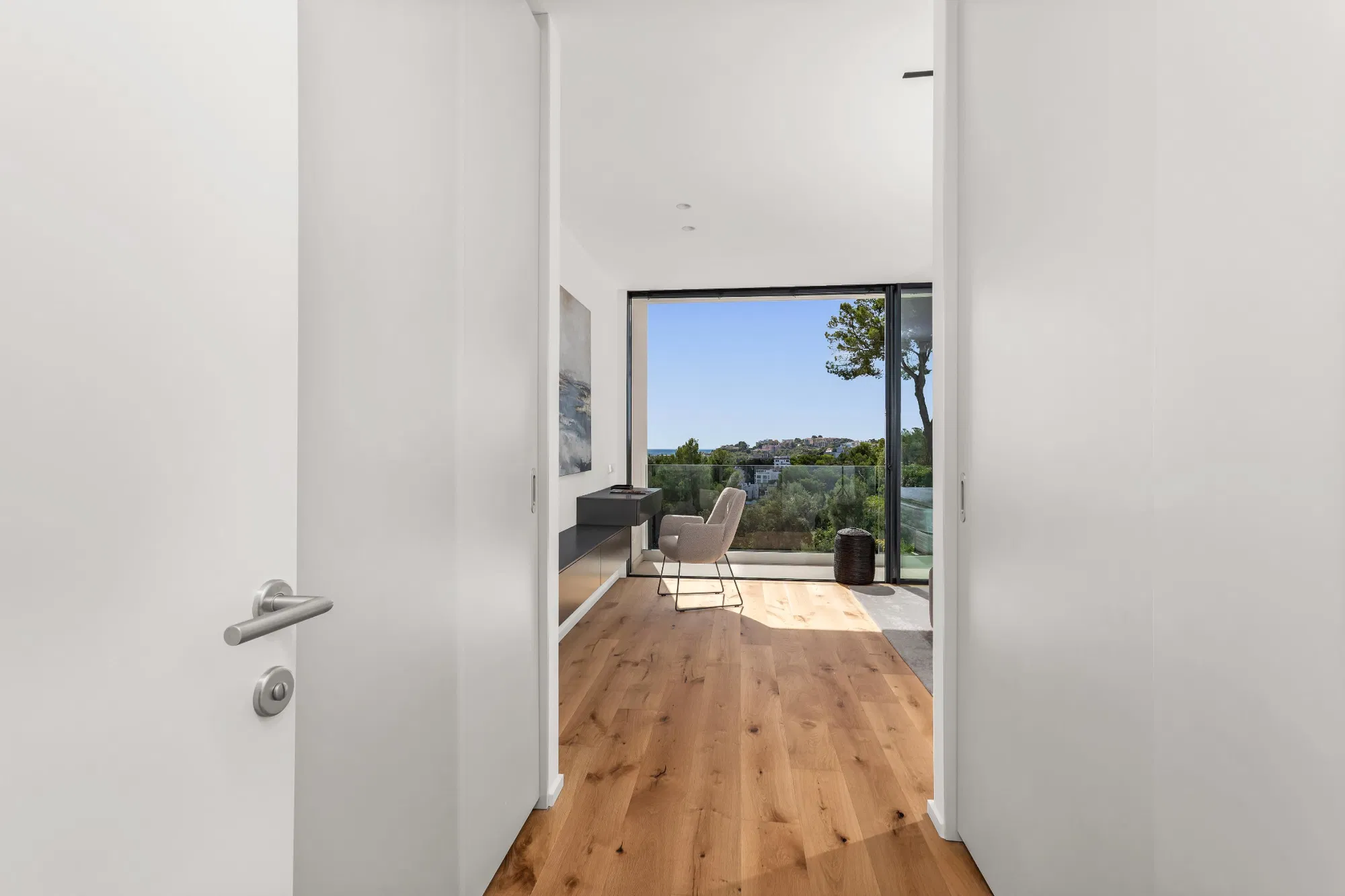 Villa moderne, déjà construite, avec vue imprenable sur la mer-17