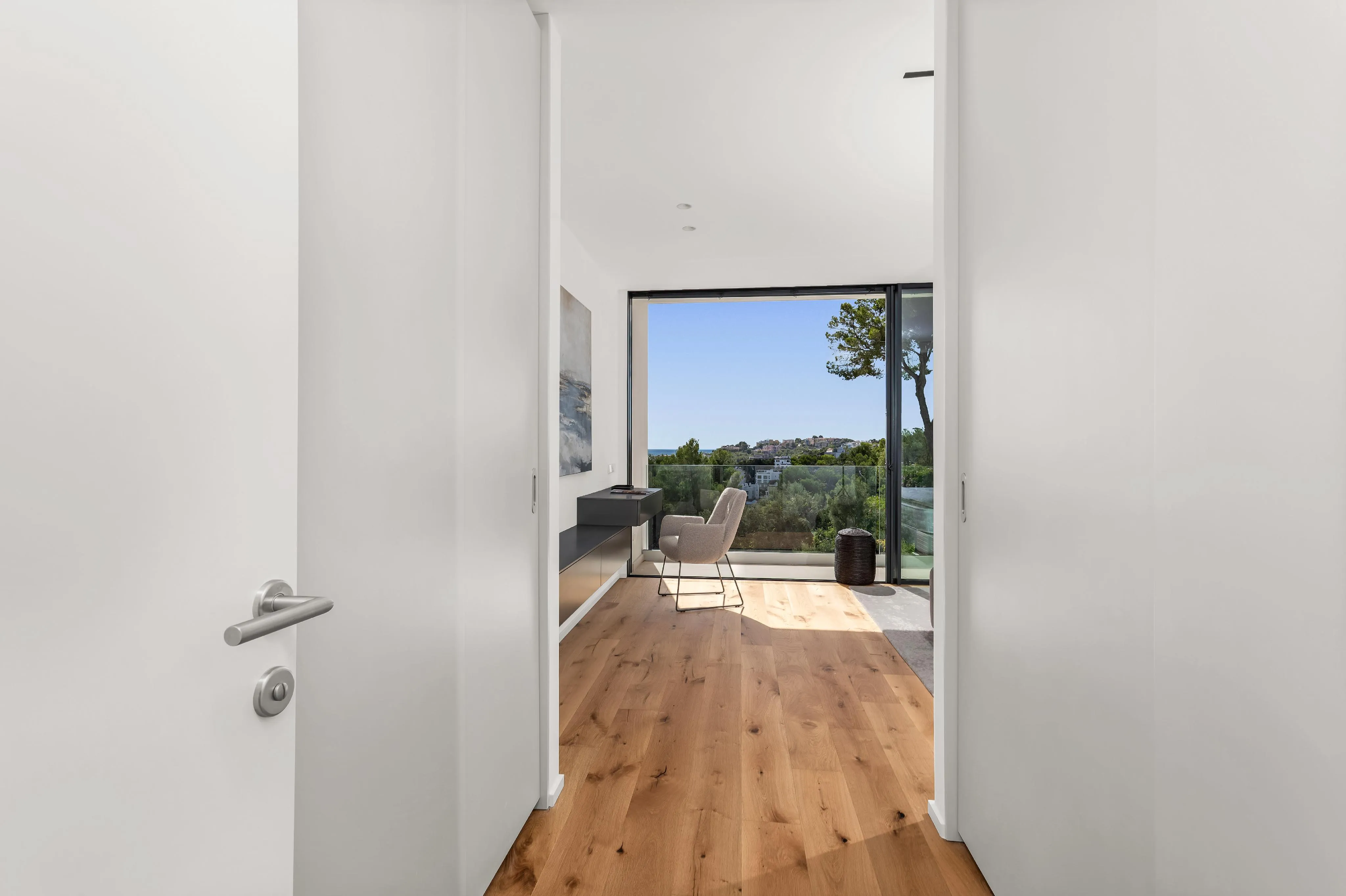 Villa moderne, déjà construite, avec vue imprenable sur la mer-17