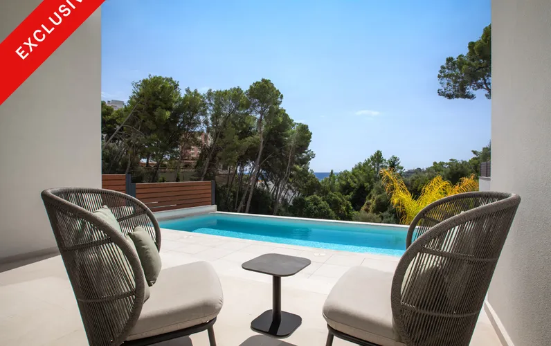 Newly completed modern villa with breathtaking sea views