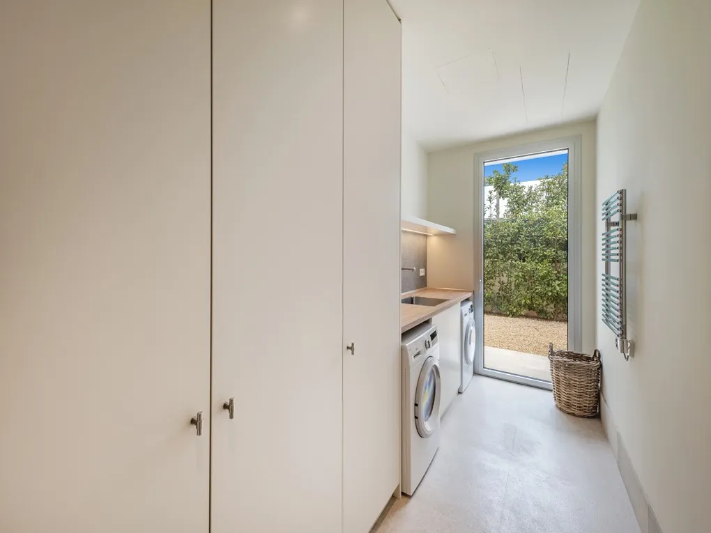 Modern villa on one level in residential area and close to beaches-23