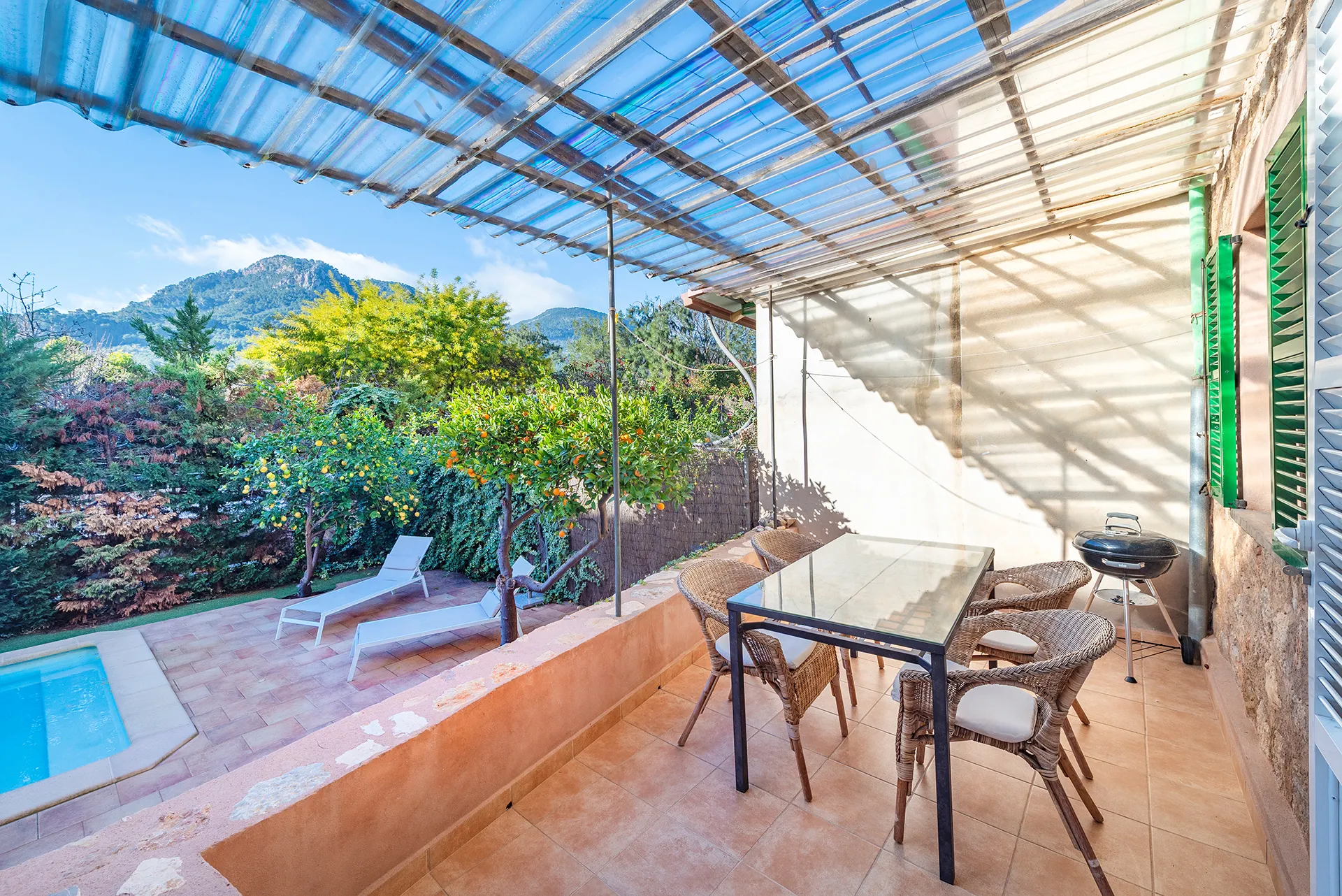Encantador duplex  con piscina y jardín comunitario en el centro de Sóller-10