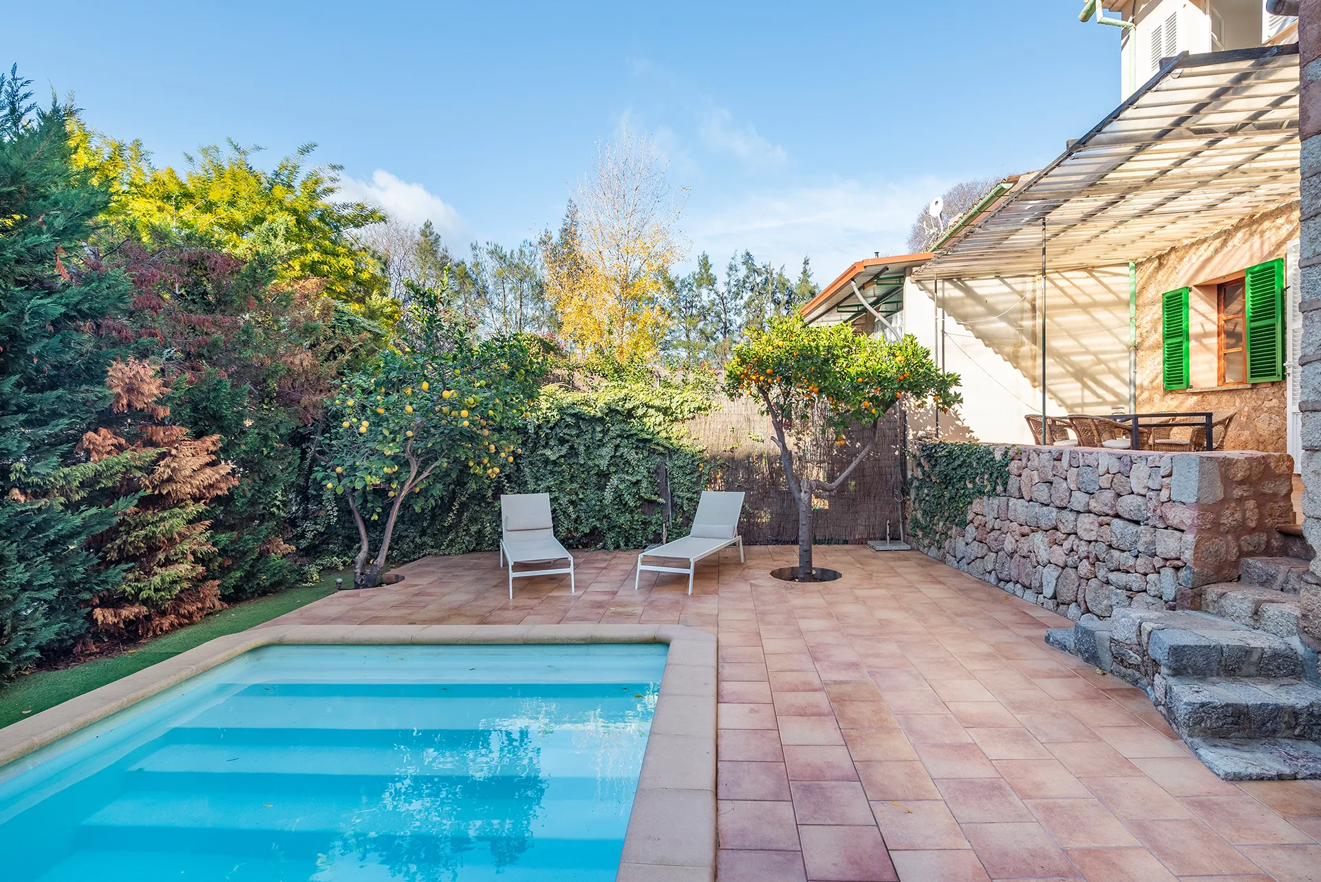 Encantadora casa adossada amb piscina al centre de Sóller-11