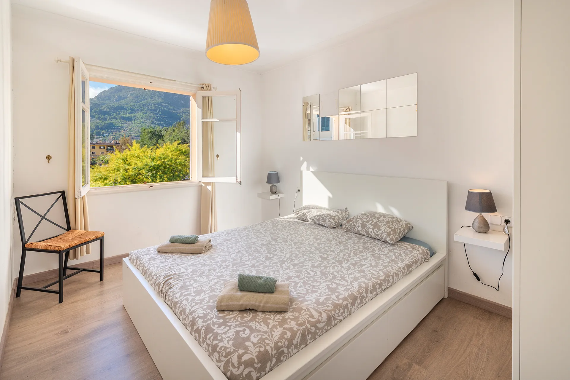 Dúplex encantador con piscina y jardín comunitarios en el centro de Sóller-25